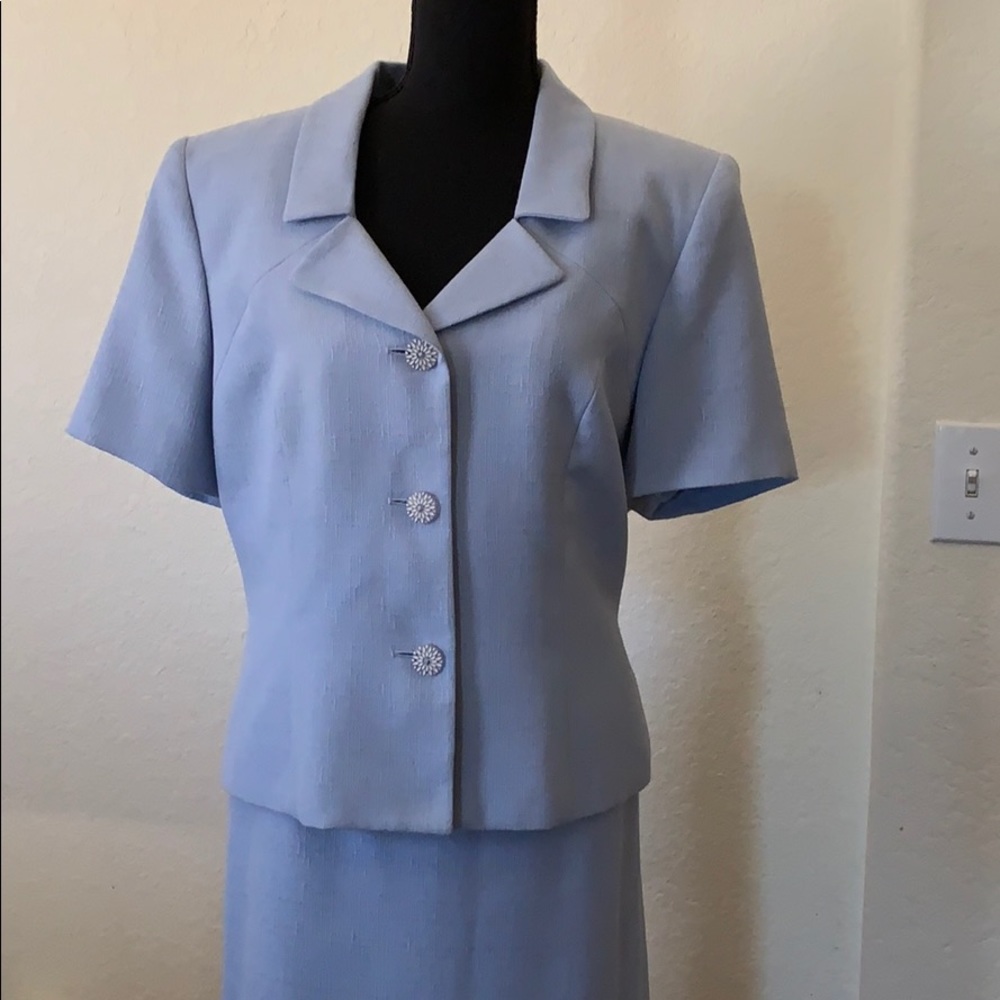 Le Suit. Ladies Powder blue suit. Gently used.